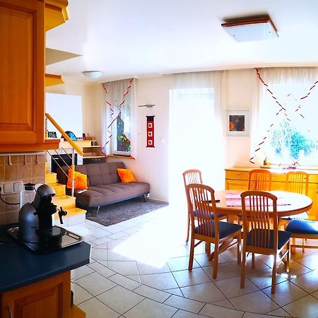 Aurora Premium Home Győr Exteriör bild
