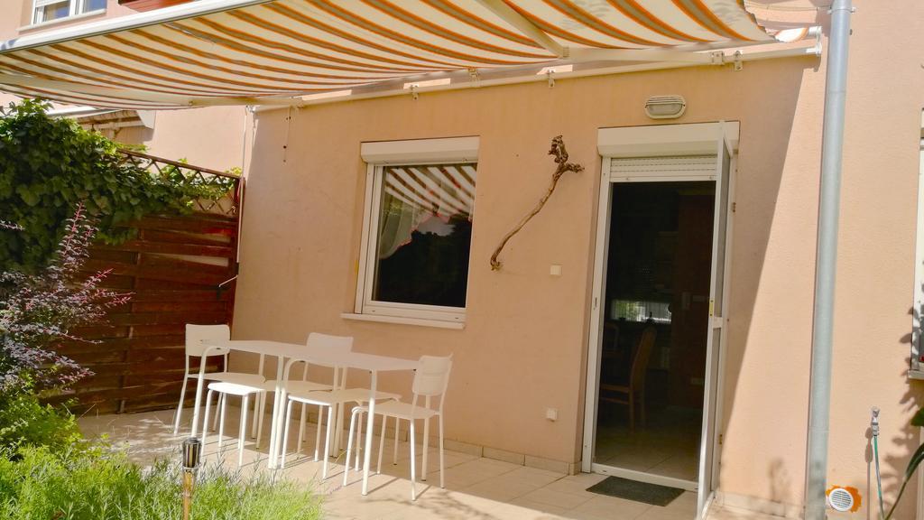 Aurora Premium Home Győr Exteriör bild