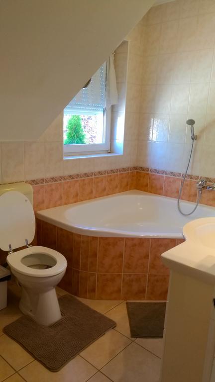 Aurora Premium Home Győr Exteriör bild